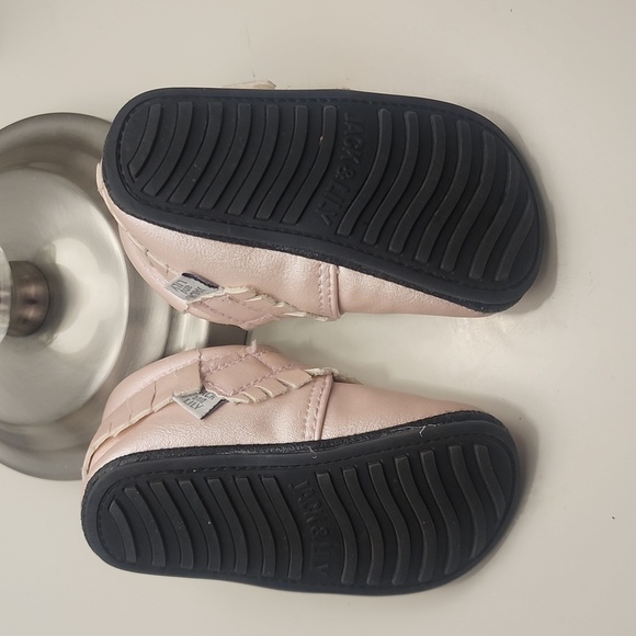 3 shoe bundles 12 to 18 months - Picture 10 of 11